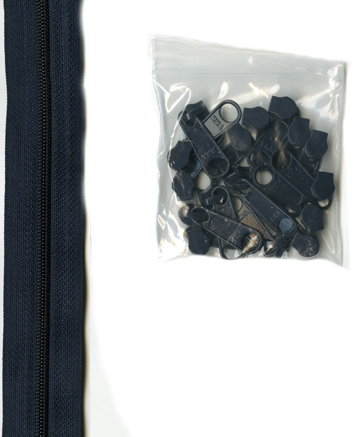 Annie's 4-yd Zipper Chain (#4.5 16mm) with 16 Pulls