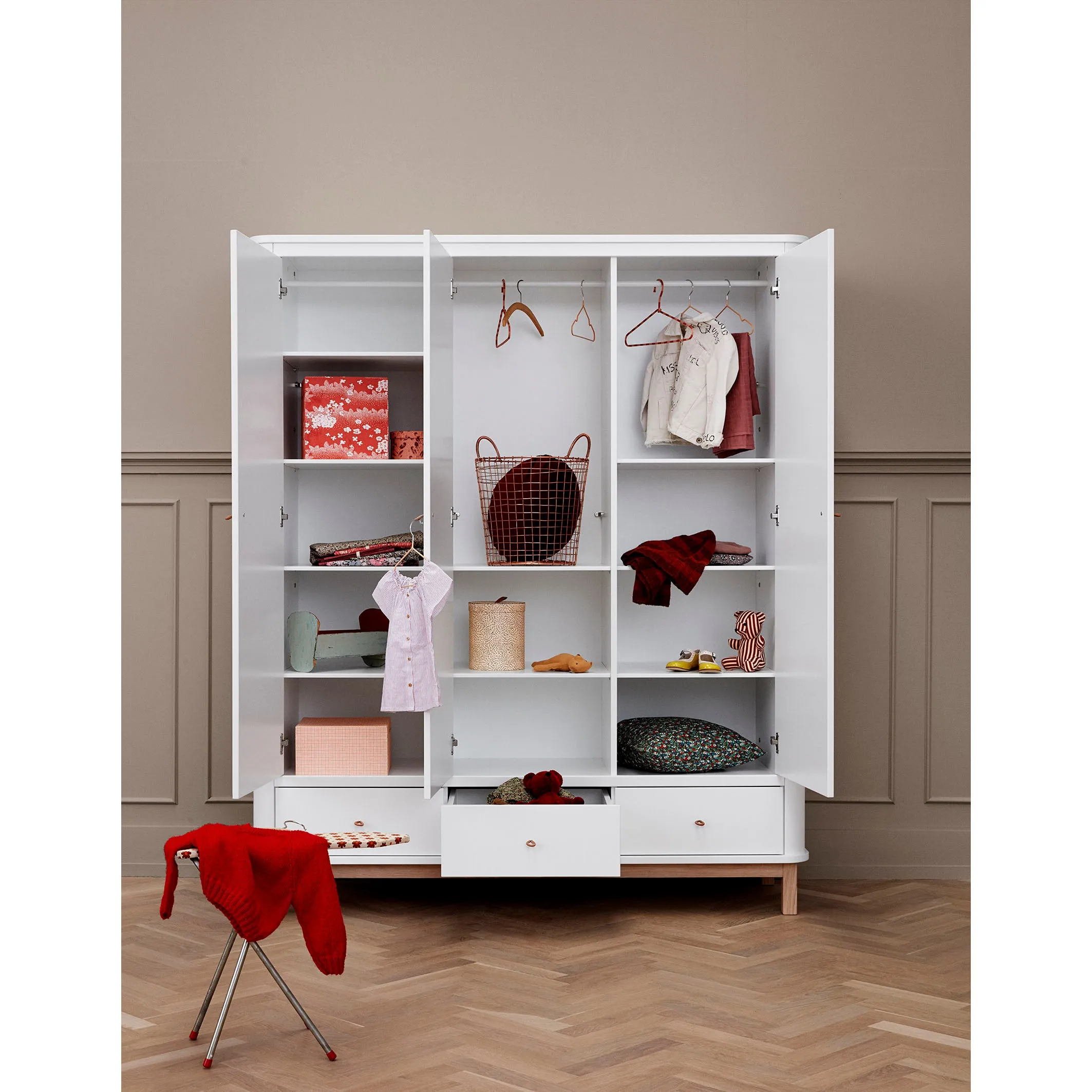 Oliver Furniture Wood Wardrobe 3 Doors White