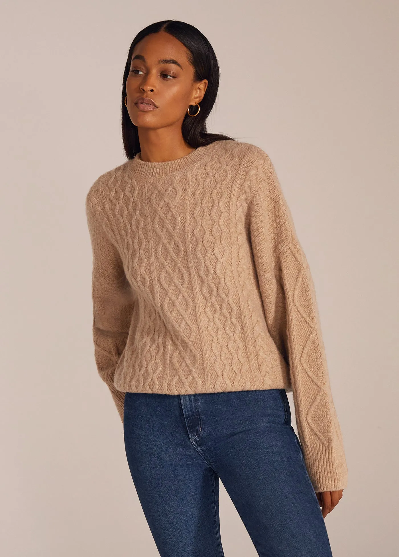 THE OVERSIZED CABLE SWEATER